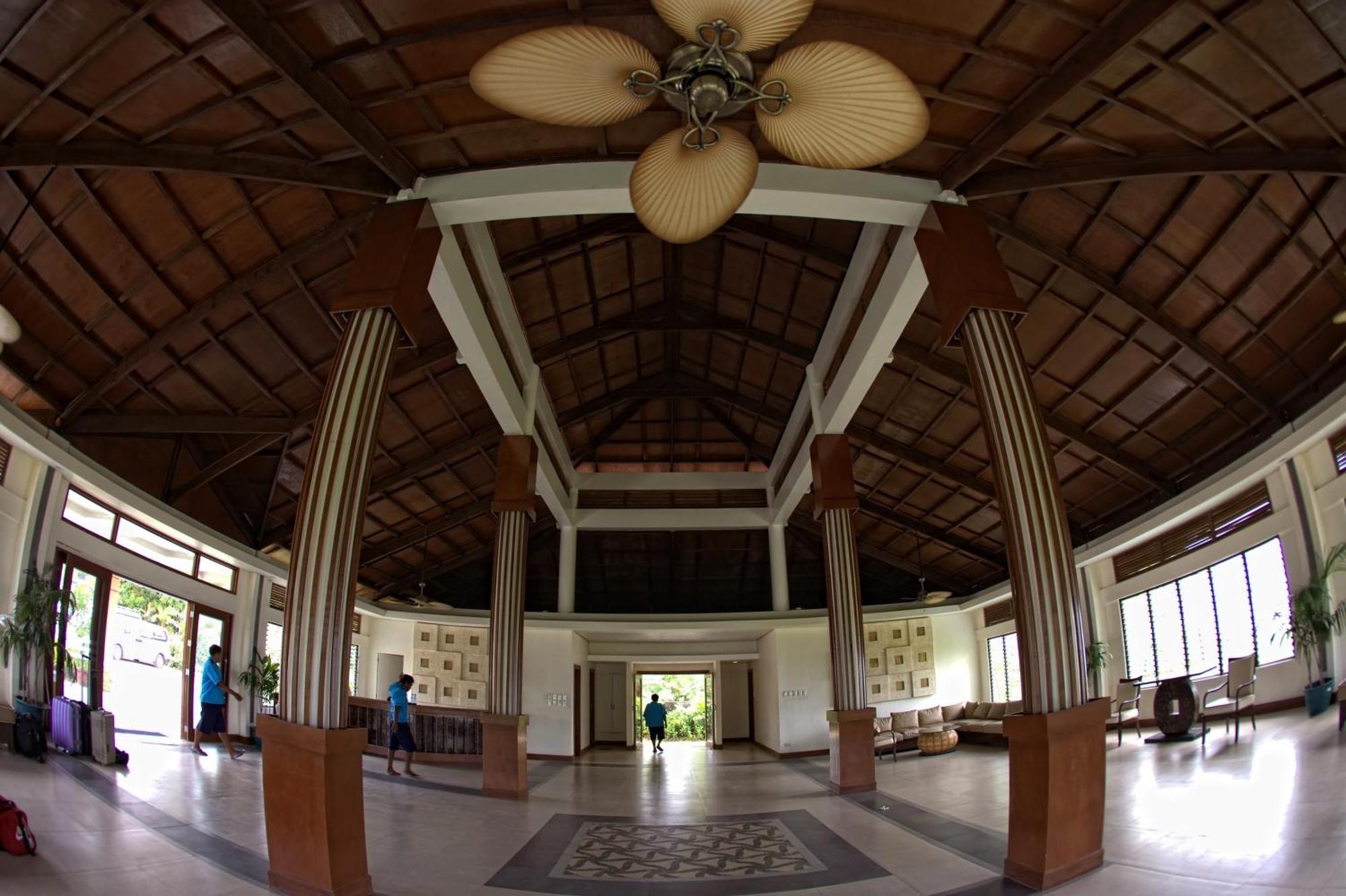 Henann Regency And Balabag (Boracay)